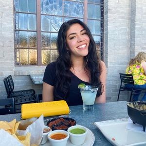 Meet your Posher, Gabriella